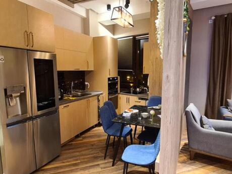 Аренда: 5-комнатная квартира, 246 м², Sahil: 6 500 ₼/мес 4
