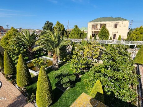 8 otaqlı həyət evi/bağ evi - Maştağa q. - 620 m²