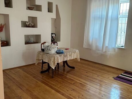 4 otaqlı həyət evi/bağ evi - Fatmayı q. - 200 m²
