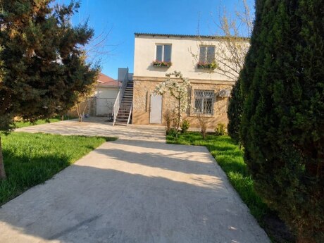 4 otaqlı həyət evi/bağ evi - Binəqədi q. - 150 m²
