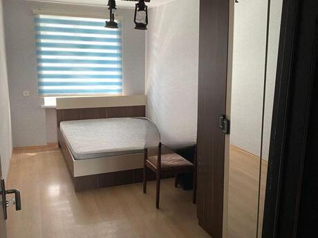 3 otaqlı köhnə tikili - Elmlər Akademiyası m. - 75 m²