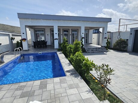 4 otaqlı həyət evi/bağ evi - Şüvəlan q. - 140 m²