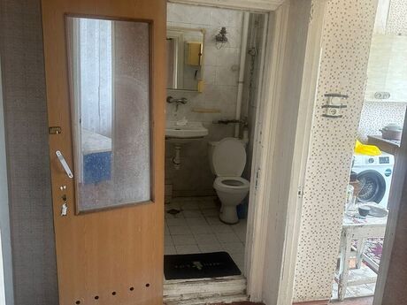 2 otaqlı köhnə tikili - 28 May m. - 80 m²