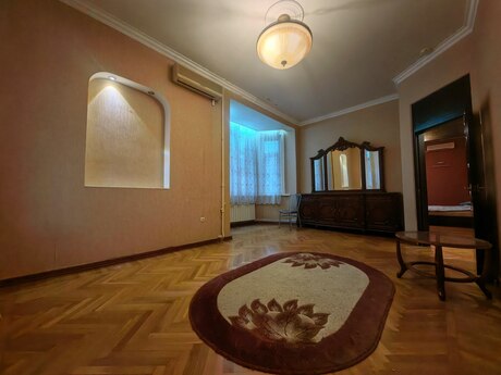 3 otaqlı köhnə tikili - Sahil m. - 96.8 m²