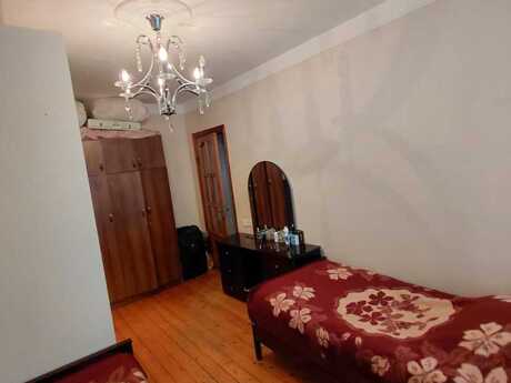 4 otaqlı köhnə tikili - Həzi Aslanov m. - 80 m²