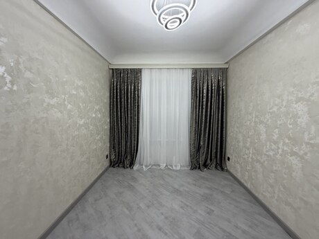 2 otaqlı köhnə tikili - Azadlıq Prospekti m. - 55 m²