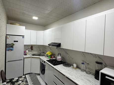 4 otaqlı həyət evi/bağ evi - Binəqədi q. - 100 m²