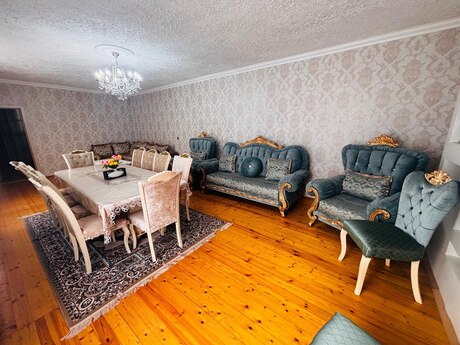 8 otaqlı həyət evi/bağ evi - Badamdar q. - 250 m²