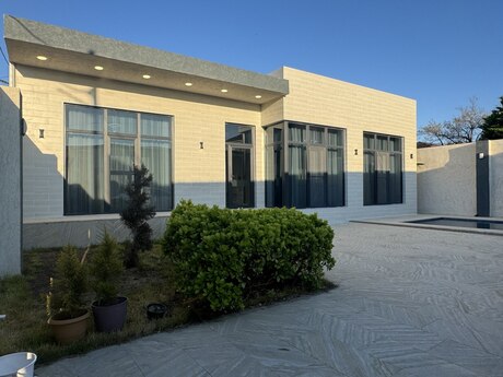 3 otaqlı həyət evi/bağ evi - Şüvəlan q. - 200 m²
