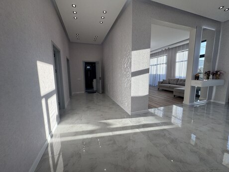 3 otaqlı həyət evi/bağ evi - Şüvəlan q. - 200 m²
