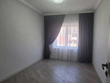 3 otaqlı köhnə tikili - Şah İsmayıl Xətai m. - 95 m²