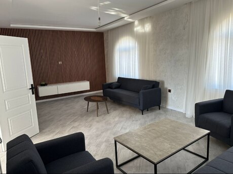 4 otaqlı həyət evi/bağ evi - Hövsan q. - 250 m²