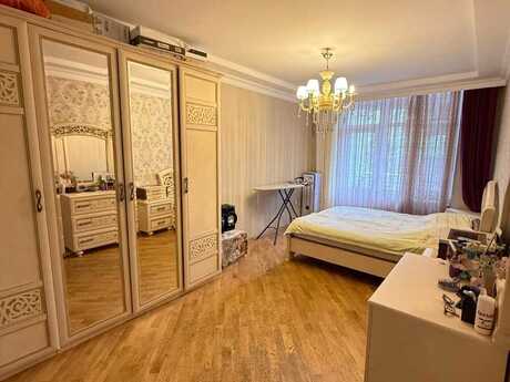 3 otaqlı köhnə tikili - Azadlıq Prospekti m. - 90 m²