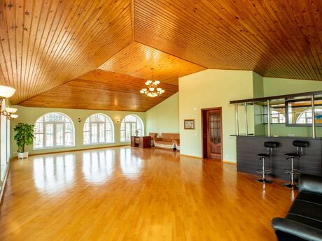 8 otaqlı həyət evi/bağ evi - Badamdar q. - 400 m²