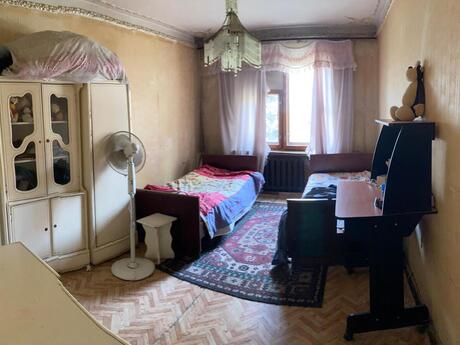 4 otaqlı köhnə tikili - Həzi Aslanov q. - 100 m²