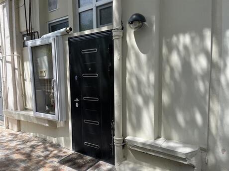 3 otaqlı köhnə tikili - 28 May m. - 65 m²