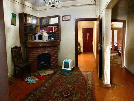 4 otaqlı köhnə tikili - Həzi Aslanov m. - 95 m²