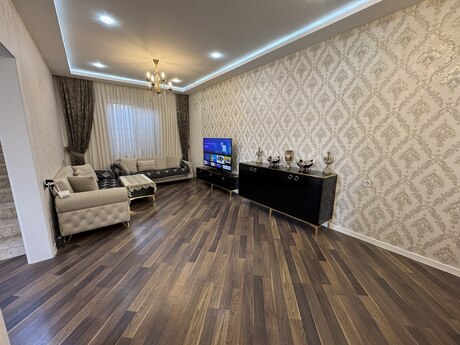 6-комн. дом/дача - пос. Геокмалы - 200 м²