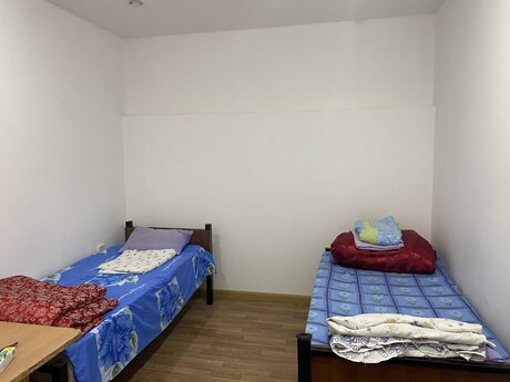 3 otaqlı köhnə tikili - Mərdəkan q. - 85 m²