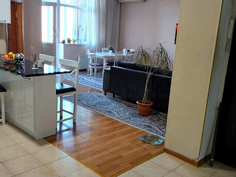 3 otaqlı mənzil, 75 m², Qara Qarayev: 215 000 ₼ 3