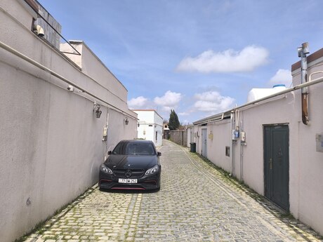 7 otaqlı həyət evi/bağ evi - Ramana q. - 176 m²