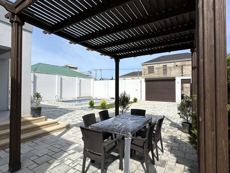 4 otaqlı həyət evi/bağ evi - Şüvəlan q. - 160 m²