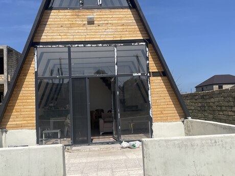 4 otaqlı həyət evi/bağ evi - Görədil q. - 96 m²