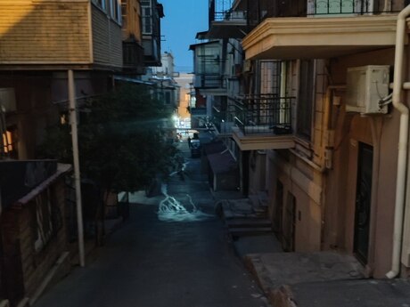 3 otaqlı köhnə tikili - İçəri Şəhər m. - 100 m²