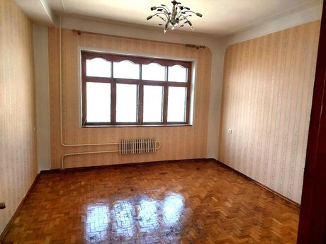 4 otaqlı köhnə tikili - 8-ci kilometr q. - 100 m²