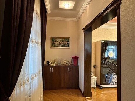 6 otaqlı həyət evi/bağ evi - Badamdar q. - 520 m²