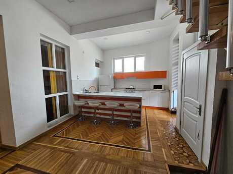 4 otaqlı həyət evi/bağ evi - Gəncə - 110 m²