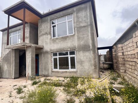 10 otaqlı həyət evi/bağ evi - Binə q. - 300 m²