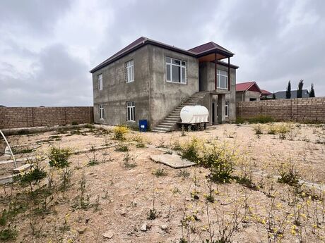 10 otaqlı həyət evi/bağ evi - Binə q. - 300 m²