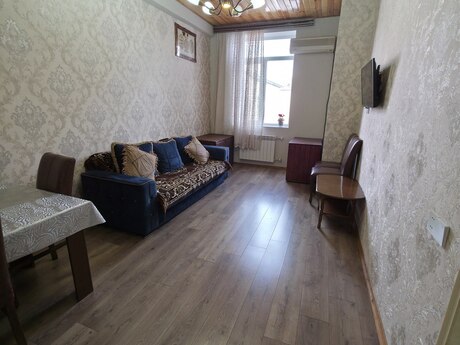 2 otaqlı köhnə tikili - Bakıxanov q. - 52 m²