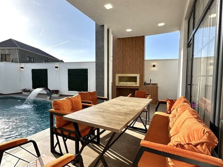 4 otaqlı həyət evi/bağ evi - Şüvəlan q. - 180 m²