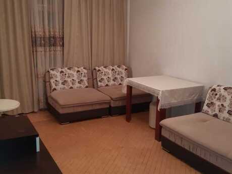 2 otaqlı köhnə tikili - 9-cu mikrorayon q. - 50 m²