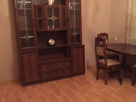 2 otaqlı köhnə tikili - İçəri Şəhər m. - 70 m²
