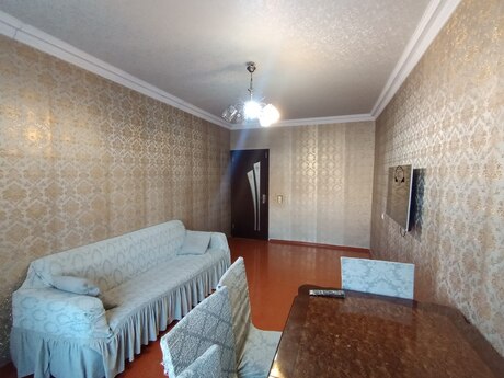 4 otaqlı köhnə tikili - Əhmədli q. - 100 m²