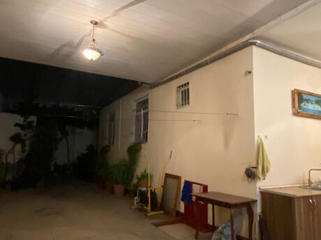 4 otaqlı həyət evi/bağ evi - Qaraçuxur q. - 146 m²