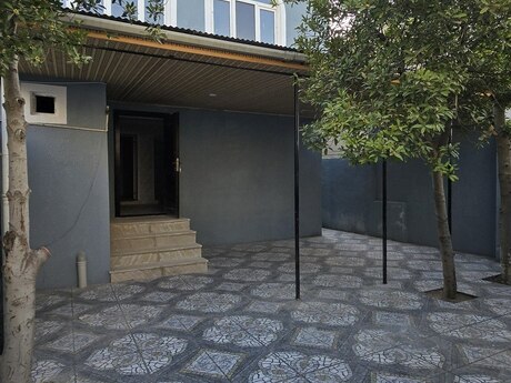 6 otaqlı həyət evi/bağ evi - Xırdalan - 140 m²