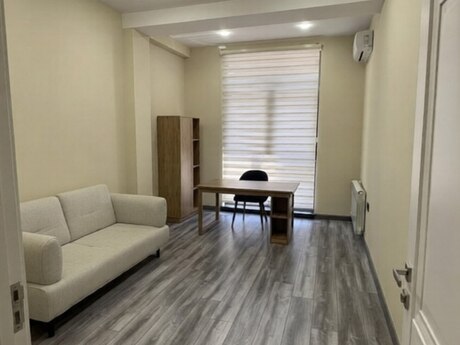 2-комн. офис - Насиминский  р. - 45 м²