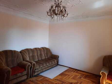 3 otaqlı köhnə tikili - Əhmədli m. - 82 m²