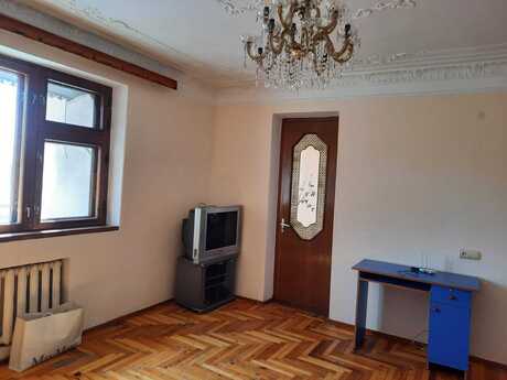 3 otaqlı köhnə tikili - Əhmədli m. - 82 m²