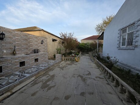 4 otaqlı həyət evi/bağ evi - Hövsan q. - 100 m²