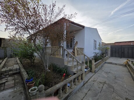 4 otaqlı həyət evi/bağ evi - Hövsan q. - 100 m²