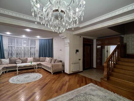 6 otaqlı həyət evi/bağ evi - Bakıxanov q. - 450 m²