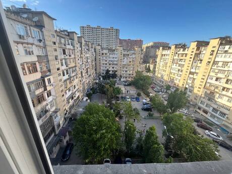 4 otaqlı köhnə tikili - Yeni Yasamal q. - 90 m²