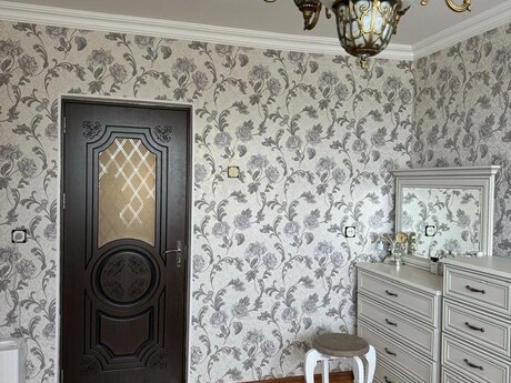 5 otaqlı köhnə tikili - Gəncə - 95 m²