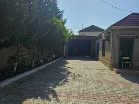 8 otaqlı həyət evi/bağ evi - Sumqayıt - 300 m²