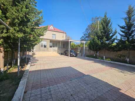 8 otaqlı həyət evi/bağ evi - Sumqayıt - 300 m²